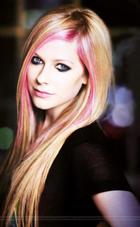 Avril Lavigne : avril-lavigne-1366865252.jpg