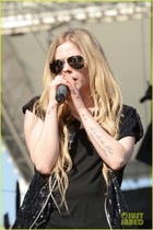 Avril Lavigne : avril-lavigne-1368552443.jpg
