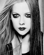Avril Lavigne : avril-lavigne-1370887071.jpg