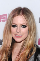 Avril Lavigne : avril-lavigne-1371061297.jpg