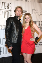 Avril Lavigne : avril-lavigne-1371228843.jpg