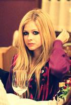 Avril Lavigne : avril-lavigne-1376927013.jpg