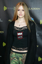 Avril Lavigne : avril-lavigne-1379959274.jpg