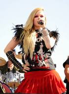 Avril Lavigne : avril-lavigne-1379960069.jpg