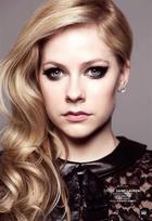 Avril Lavigne : avril-lavigne-1381090479.jpg