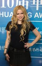 Avril Lavigne : avril-lavigne-1381284076.jpg