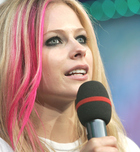 Avril Lavigne : avril-lavigne-1381334578.jpg
