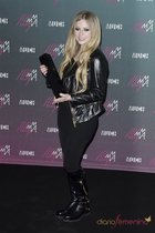 Avril Lavigne : avril-lavigne-1381334651.jpg