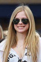 Avril Lavigne : avril-lavigne-1381436934.jpg