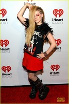 Avril Lavigne : avril-lavigne-1381949997.jpg