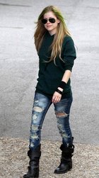 Avril Lavigne : avril-lavigne-1382309546.jpg