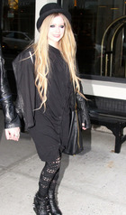 Avril Lavigne : avril-lavigne-1382374939.jpg
