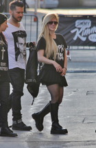Avril Lavigne : avril-lavigne-1382374952.jpg
