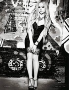 Avril Lavigne : avril-lavigne-1382824379.jpg