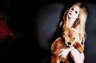 Avril Lavigne : avril-lavigne-1382990374.jpg