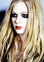 Avril Lavigne : avril-lavigne-1384882741.jpg