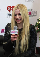 Avril Lavigne : avril-lavigne-1386642485.jpg