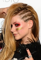 Avril Lavigne : avril-lavigne-1388934973.jpg