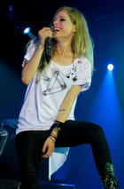 Avril Lavigne : avril-lavigne-1392649794.jpg