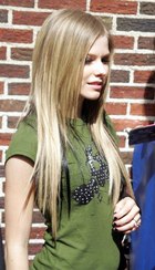 Avril Lavigne : avril-lavigne-1394550001.jpg