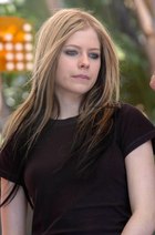 Avril Lavigne : avril-lavigne-1395917916.jpg