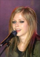 Avril Lavigne : avril-lavigne-1396180819.jpg