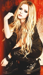 Avril Lavigne : avril-lavigne-1396439743.jpg