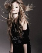Avril Lavigne : avril-lavigne-1402177994.jpg