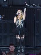 Avril Lavigne : avril-lavigne-1402932631.jpg