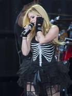 Avril Lavigne : avril-lavigne-1402932633.jpg