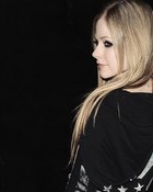 Avril Lavigne : avril-lavigne-1403043762.jpg