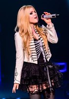 Avril Lavigne : avril-lavigne-1404228577.jpg