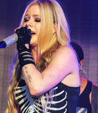 Avril Lavigne : avril-lavigne-1405807487.jpg