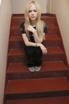 Avril Lavigne : avril-lavigne-1408546390.jpg