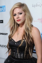 Avril Lavigne : avril-lavigne-1408546397.jpg