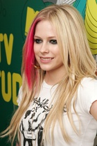 Avril Lavigne : avril-lavigne-1408546977.jpg