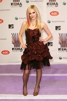 Avril Lavigne : avril-lavigne-1408547028.jpg
