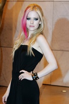 Avril Lavigne : avril-lavigne-1412816268.jpg