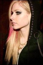Avril Lavigne : avril-lavigne-1412816289.jpg