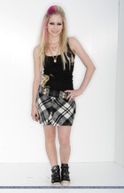 Avril Lavigne : avril-lavigne-1413047375.jpg