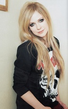 Avril Lavigne : avril-lavigne-1413828859.jpg