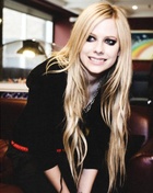 Avril Lavigne : avril-lavigne-1423177843.jpg