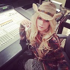 Avril Lavigne : avril-lavigne-1444415867.jpg