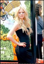Avril Lavigne : avril_lavigne_1214326426.jpg