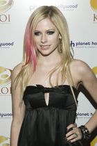Avril Lavigne : avril_lavigne_1254369615.jpg