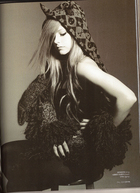 Avril Lavigne : avril_lavigne_1255225022.jpg