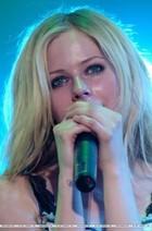 Avril Lavigne : avril_lavigne_1262025980.jpg