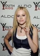 Avril Lavigne : avril_lavigne_1266472191.jpg