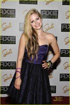 Avril Lavigne : avril_lavigne_1273277763.jpg