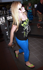 Avril Lavigne : avril_lavigne_1275745720.jpg